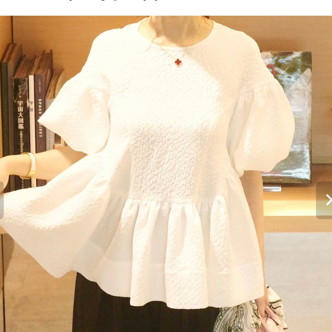 【新品】 hitomi ジャガードブラウス ホワイトS hiichan