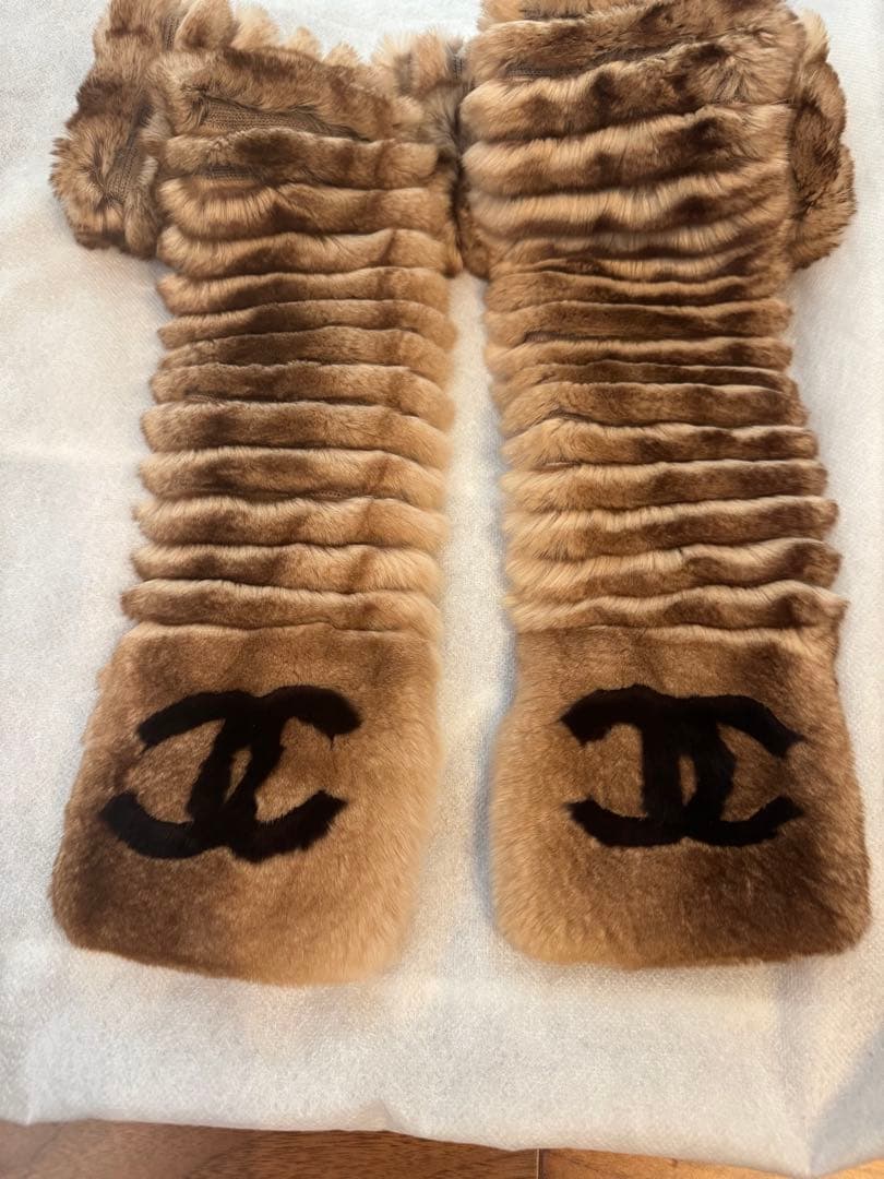 りか！CHANEL オリラグマフラー