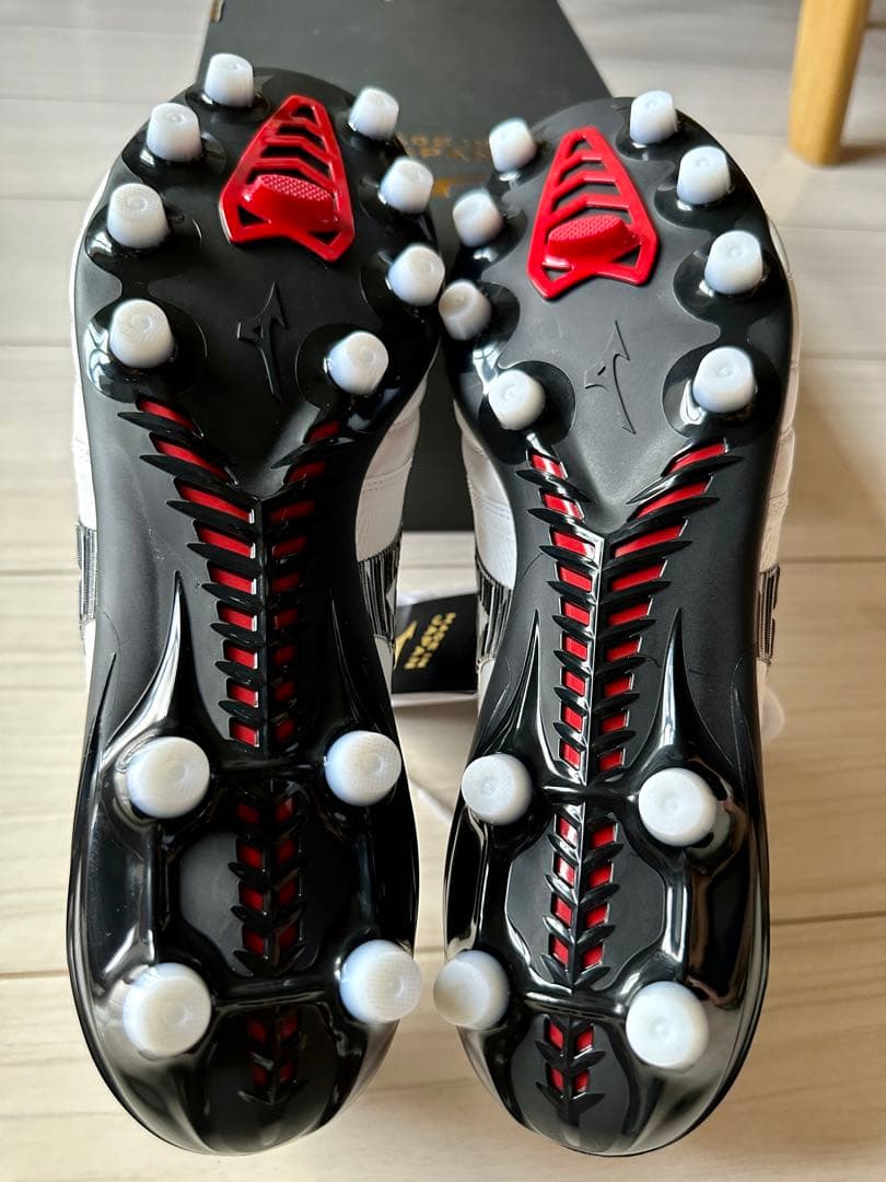 ミズノ　Morelia Neo 4 Beta JP270