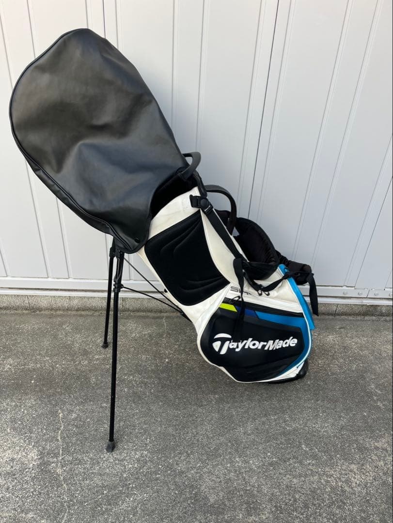 TaylorMade SIM2 キャディバッグ