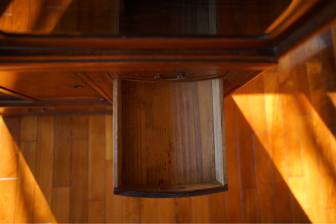 ☆101☆タモ材の玉杢目が美しい茶箪笥