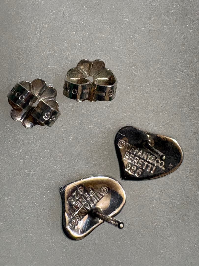 ティファニーシルバーフルハートピアス