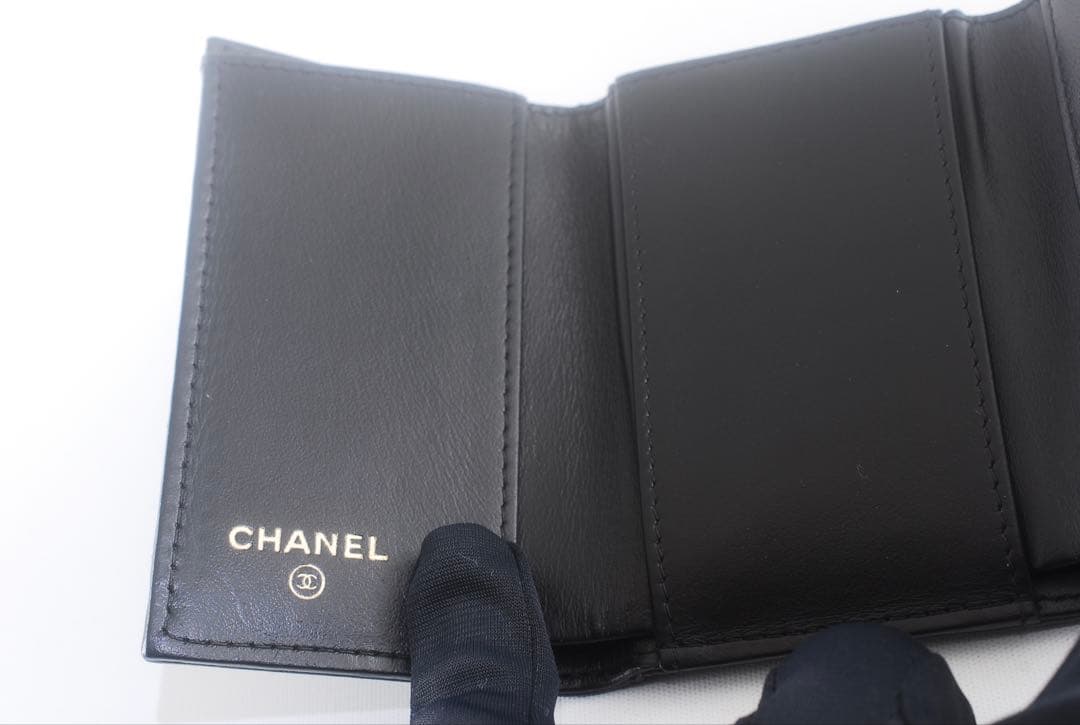シャネル19＊ディズヌフ＊Wホック＊三つ折り＊スモールフラップウォレット