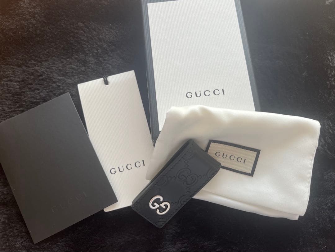 GUCCI マネークリップ 黒 GGパターン