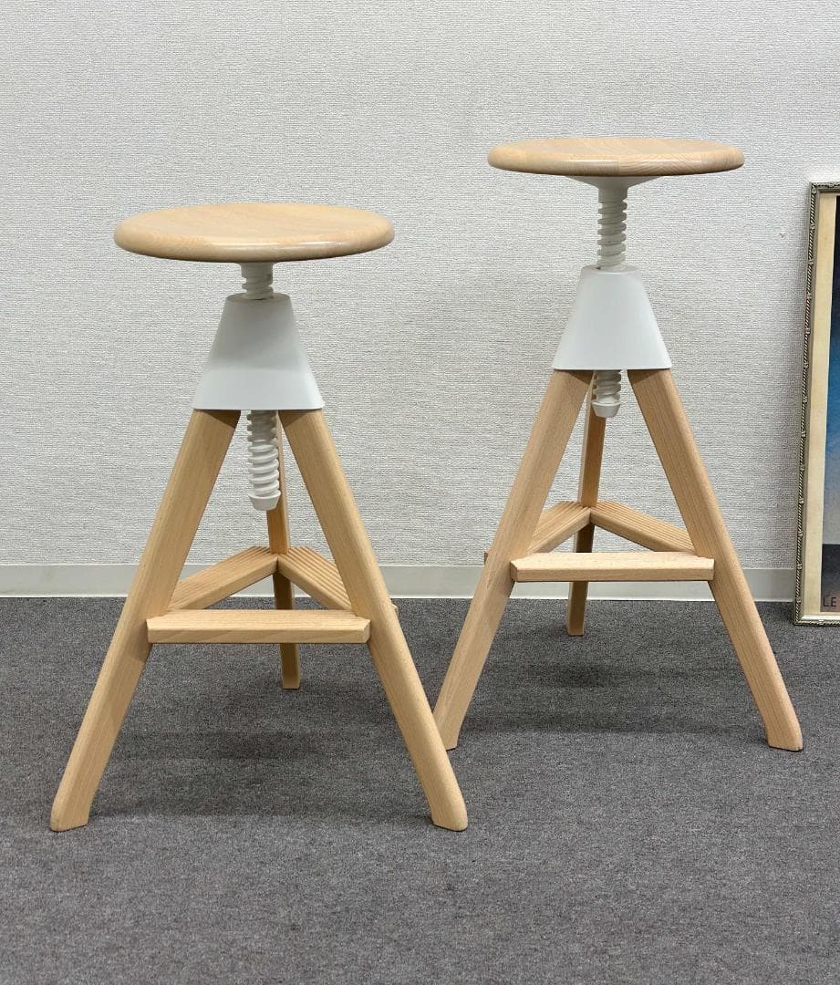 マジス■トム&ジェリー　足掛け＆昇降機能付　2脚セット　ハイカウンターチェア　白