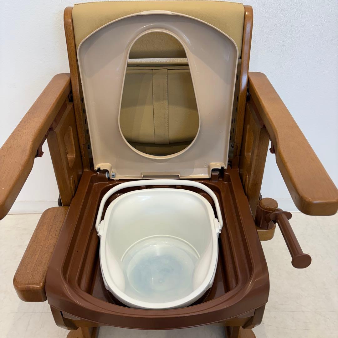 家具調トイレセレクトRはねあげ　ポータブルトイレ　介護トイレ