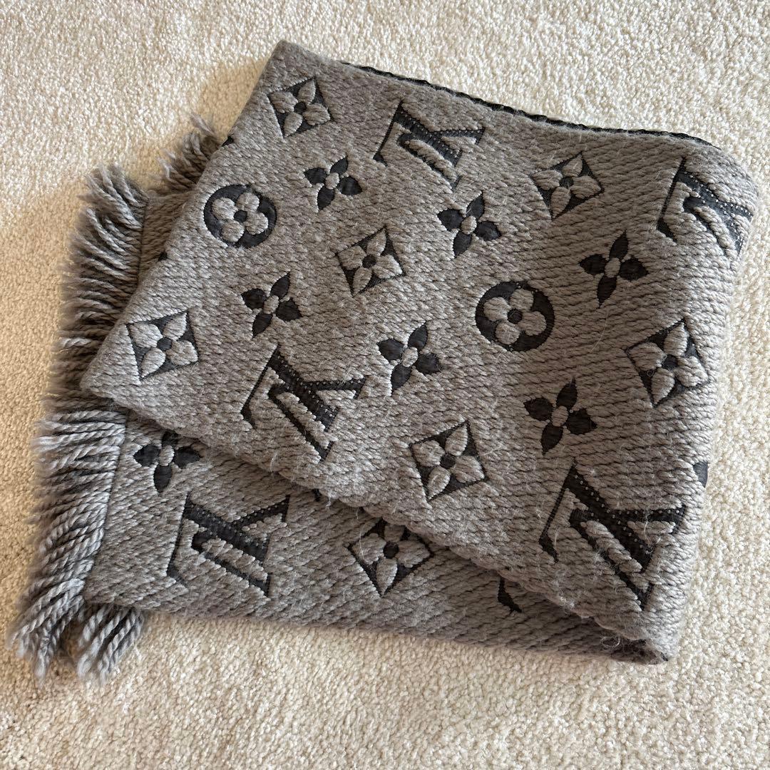 LOUIS VUITTON グレー マフラー ウール100%