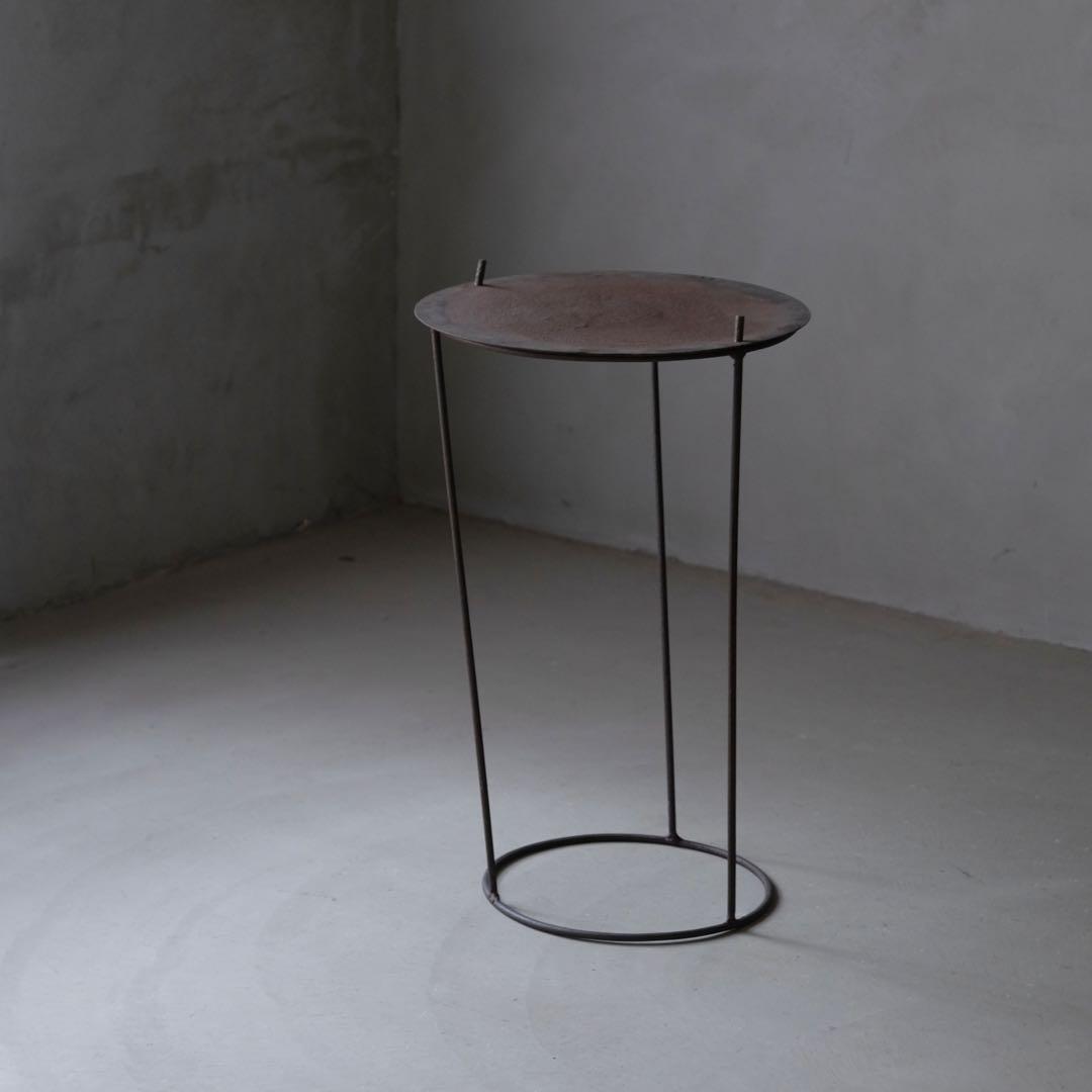 鉄のサイドテーブル　展示台 インダストリアル 工業系 古家具 古道具 レトロ