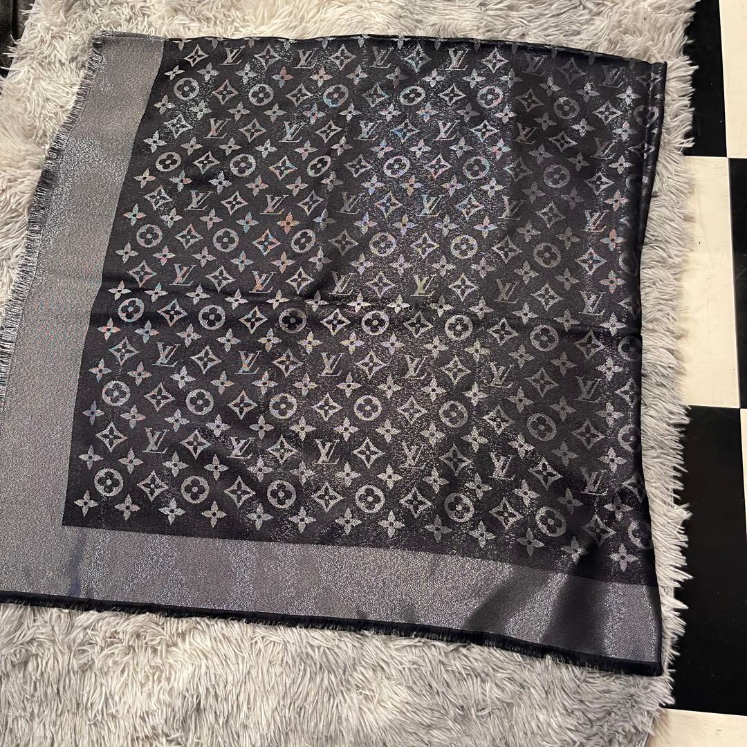 LOUIS VUITTON ルイヴィトン　大判ストール　中古美品