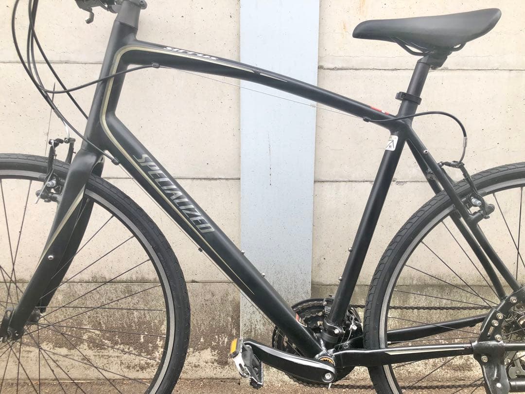 【1点傷だが極美品】スペシャライズド　シラス　24速　クロスバイク　CT570