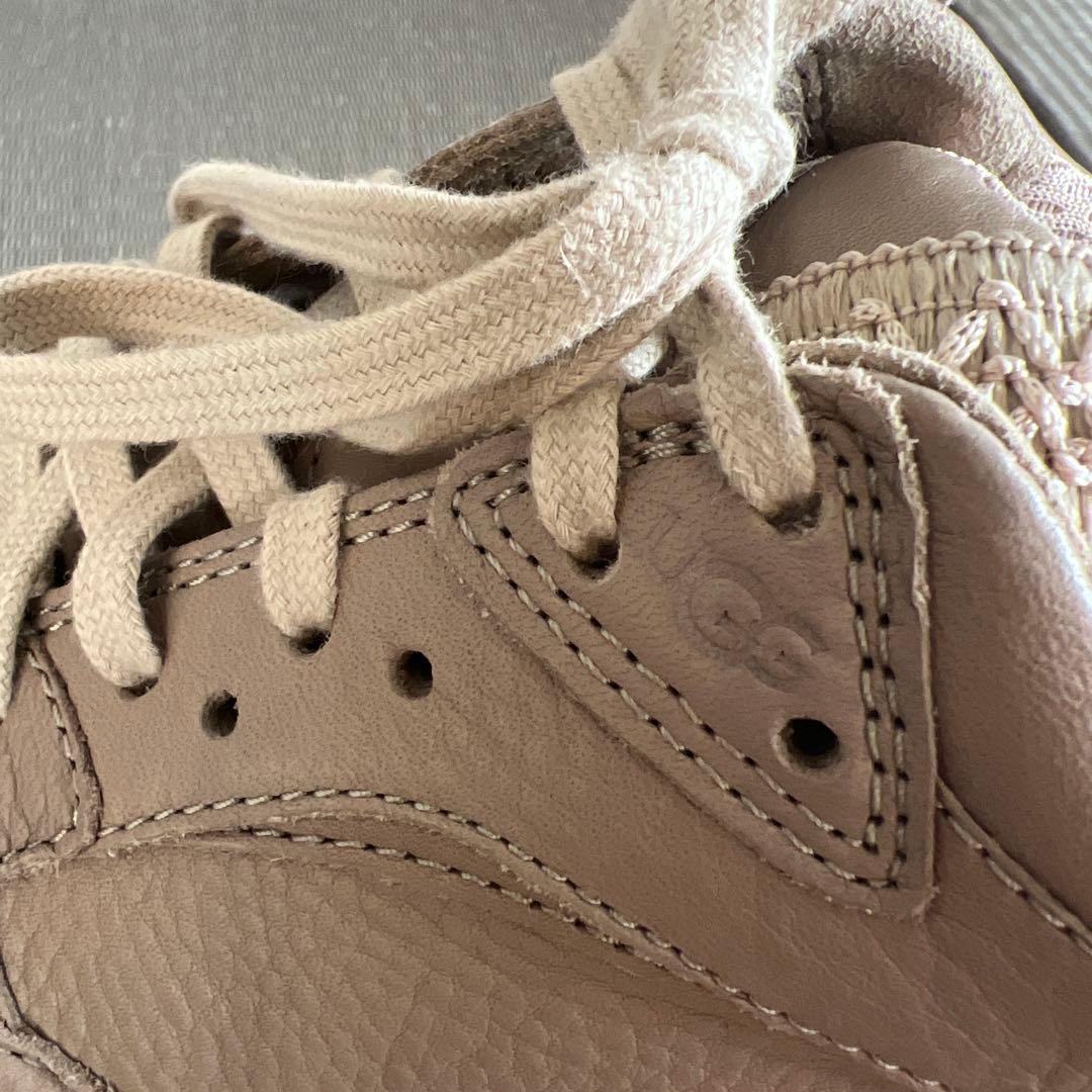 UGGレザースニーカー　M CA805 X LACE LOW SILT