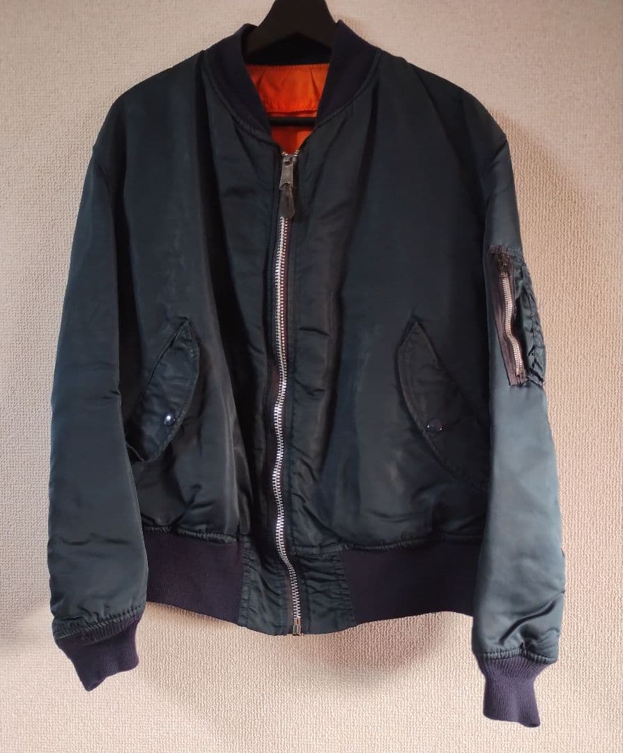 ALPHA INDUSTRIES　MA-1　ジャケット