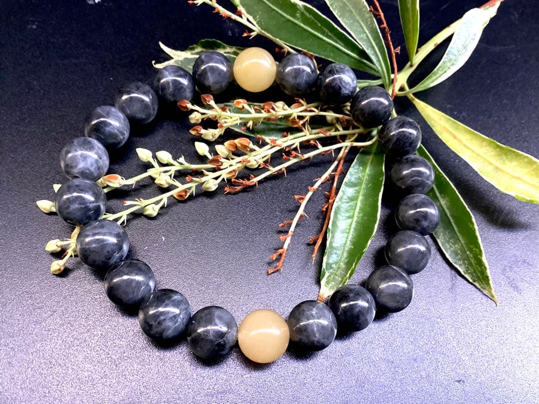 ✳幻の月山瑪瑙黄色玉*糸魚川翡翠*薄墨色ブレスレット極上品　鑑別書無しの安価卸し