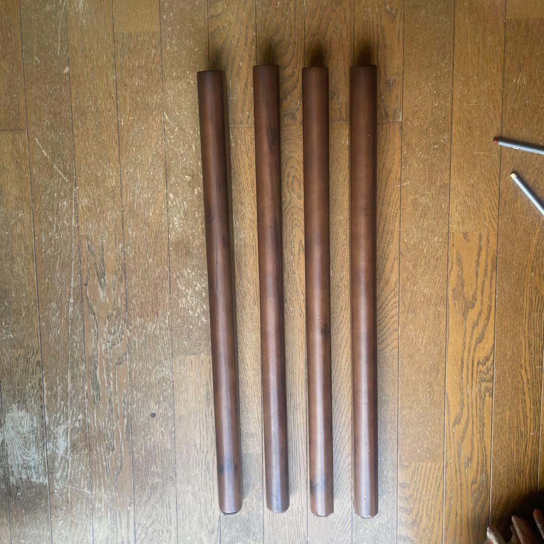 関家具　天然木をもちいた丸テーブルのMARUTO（マルト）ダイニングテーブル