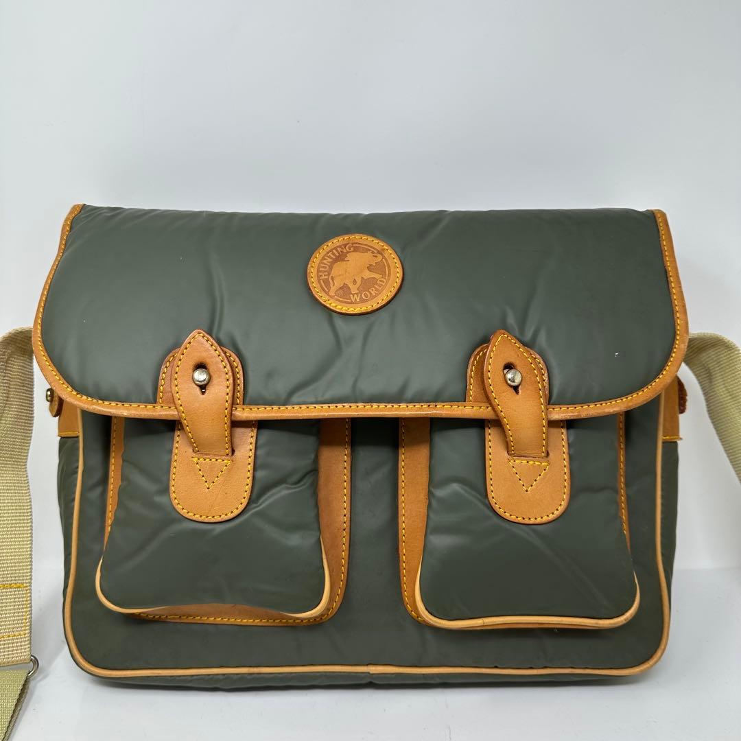 HUNTING WORLD メッセンジャーバッグ オリーブグリーン　N2-4