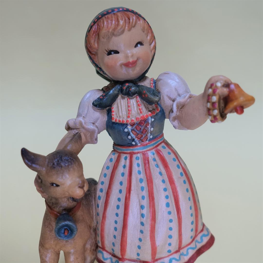 ANRI【Swiss Girl Goat Bell】アンリ人形