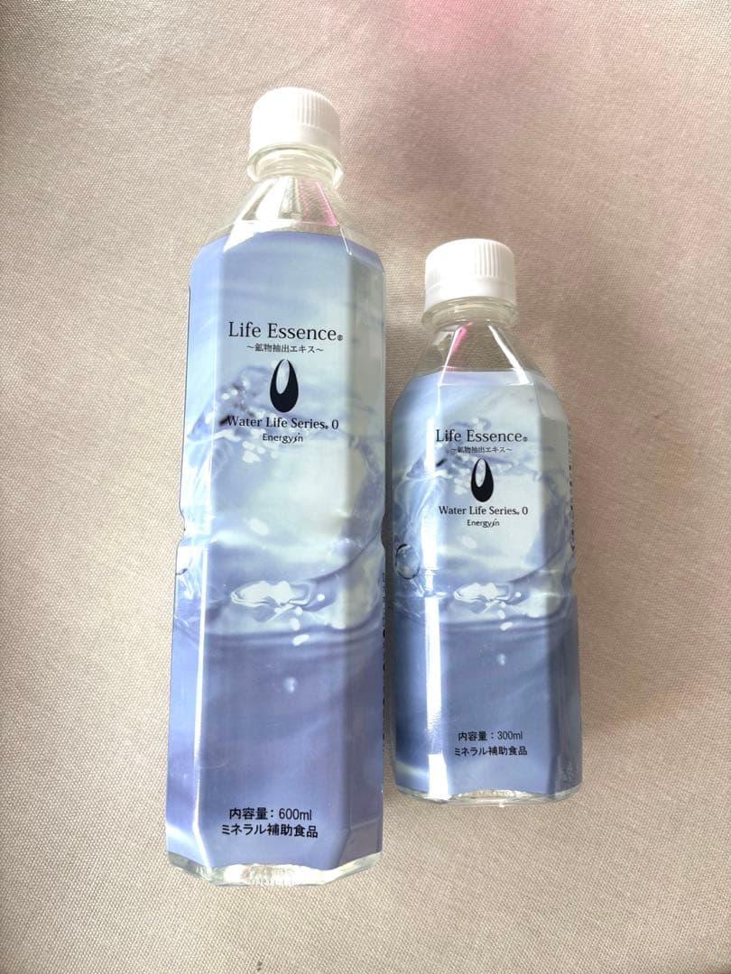 クラブエコウォーター ライフエッセンス 600mlと300ml×1本ずつ