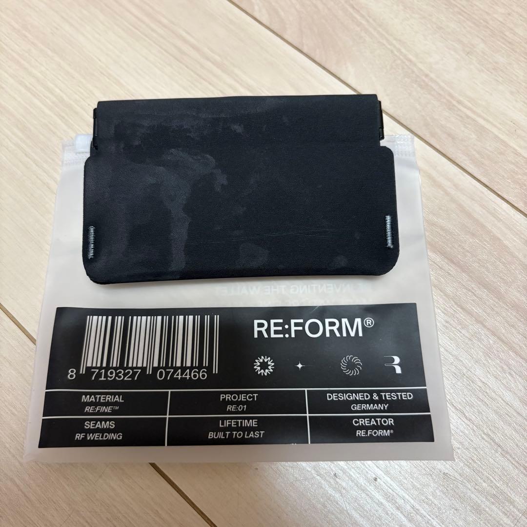 RE:FORM 01 スリーブ　二つ折り財布