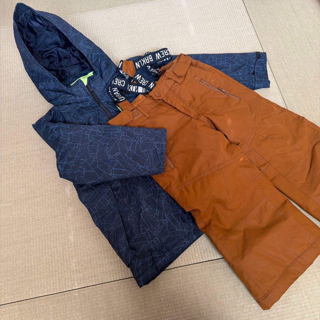 子ども用スノーボードウェアセット　上着5-6Aパンツ4-5A