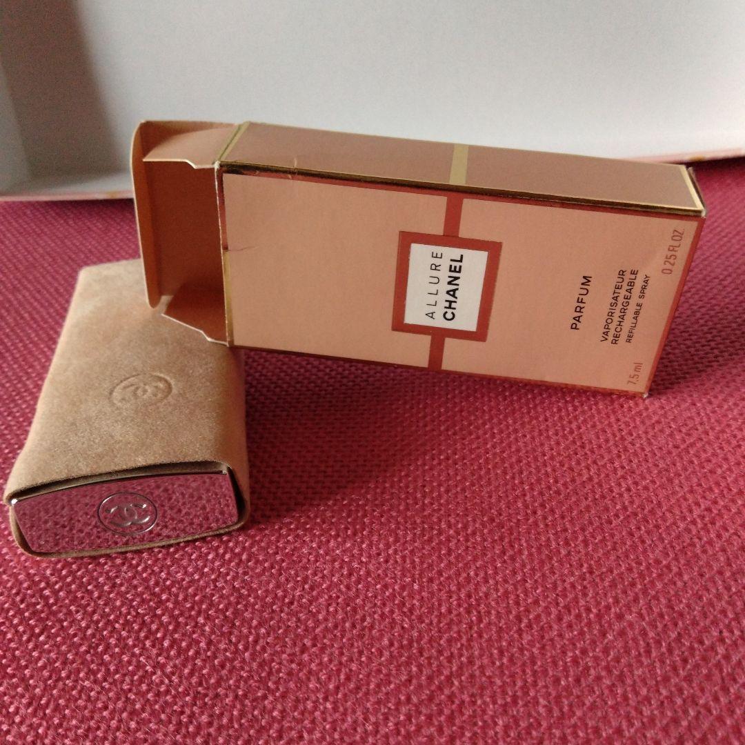 CHANEL N°5 ALLURE N°19