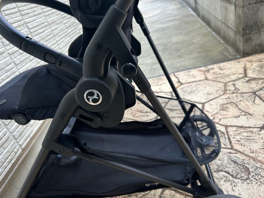 連休限定値下げ♡サイベックスcybexメリオカーボン