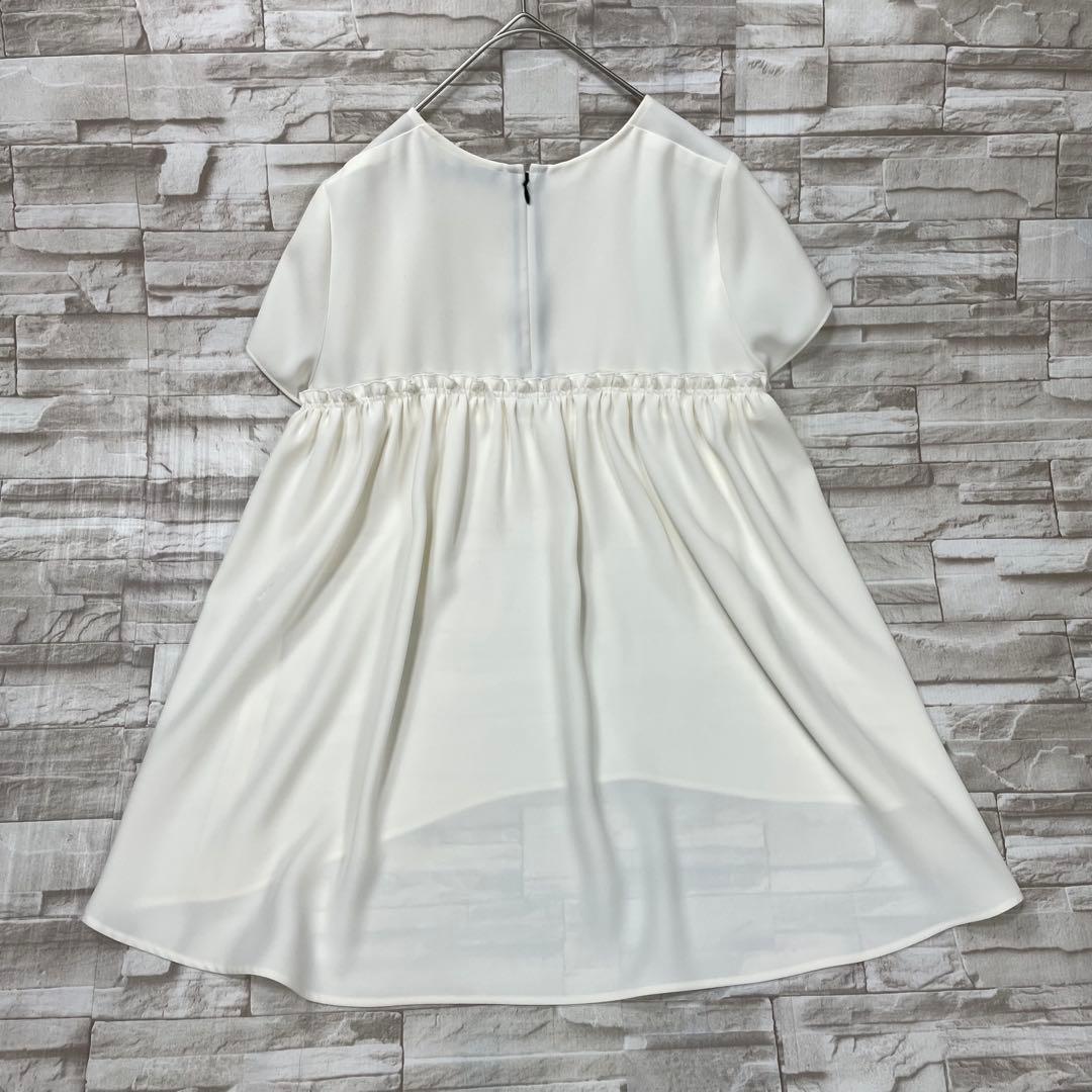 【美品】ヨーコチャン★バックギャザートップス　近年　白　半袖ブラウス　36