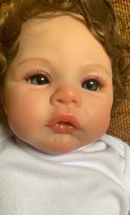 リボーンドール 抱き人形