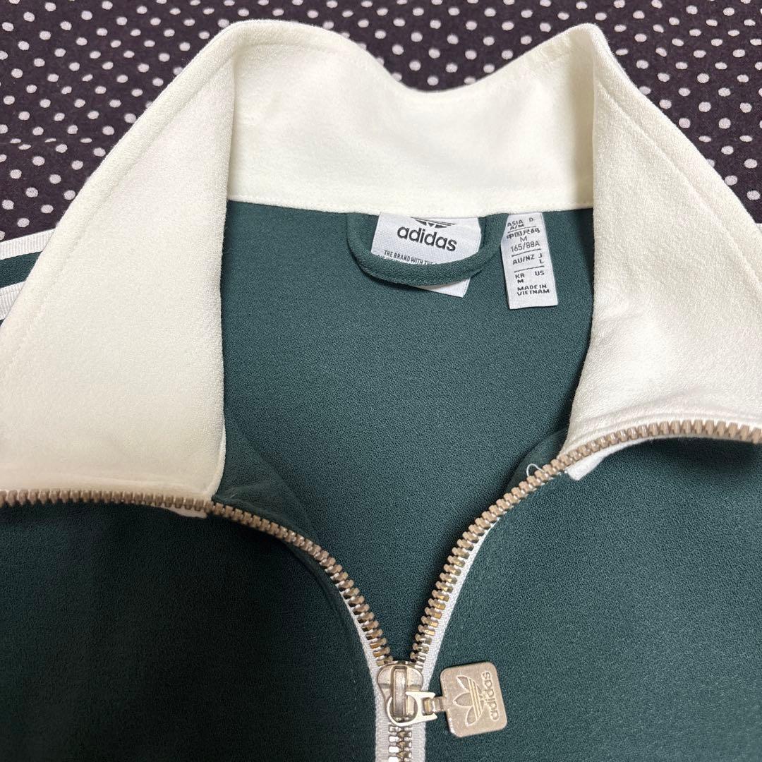 adidas グリーン トラックジャケット