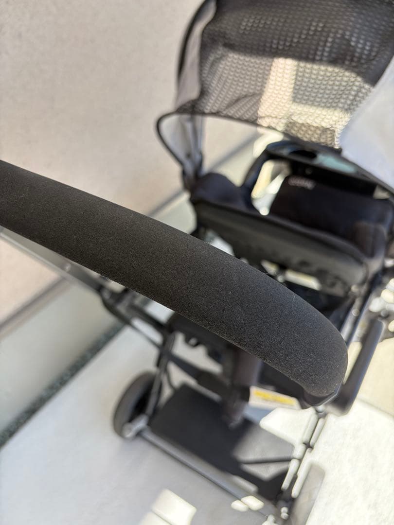 アミティエ　二人乗りベビーカー　ネビオ　Nebio