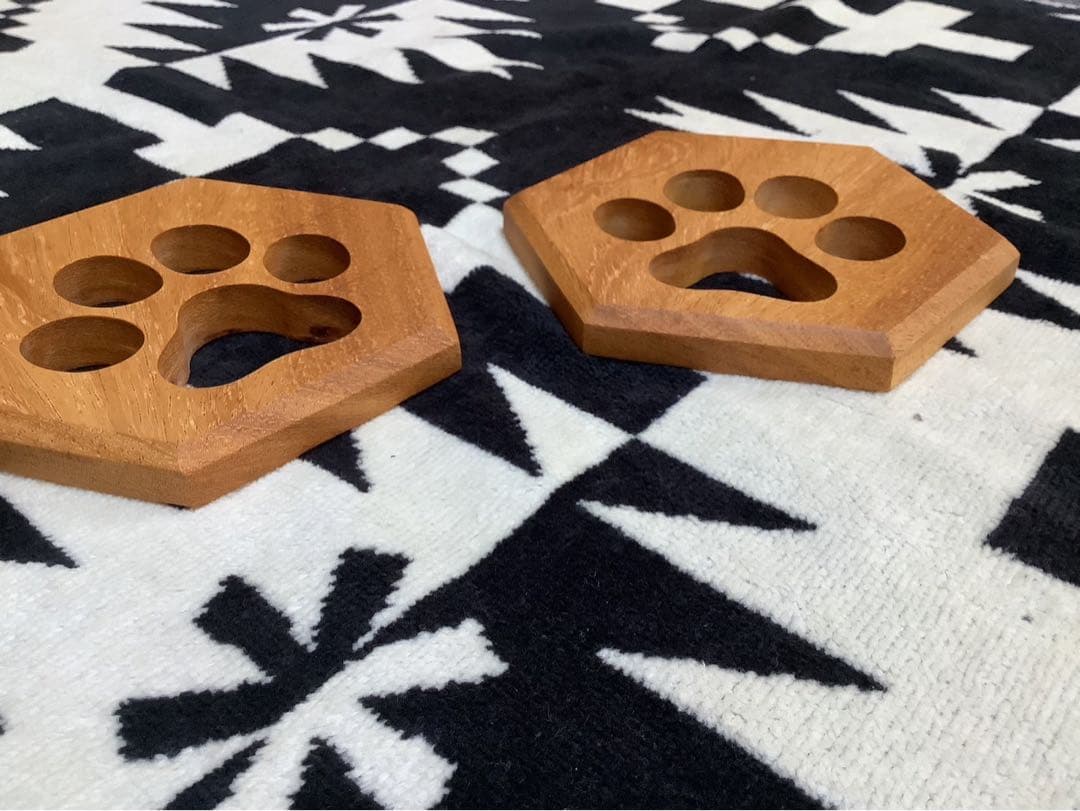 ヘキサゴンテーブル天板三脚テーブル　ヘキサゴン117 肉球柄　アパ材