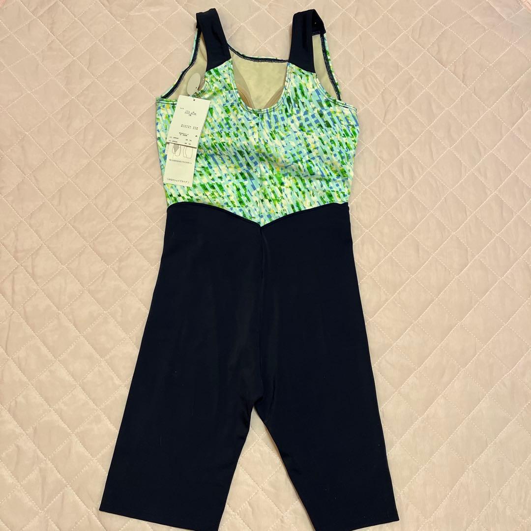 ワコール　水着　ワンピース　シェイプ　新品　13号