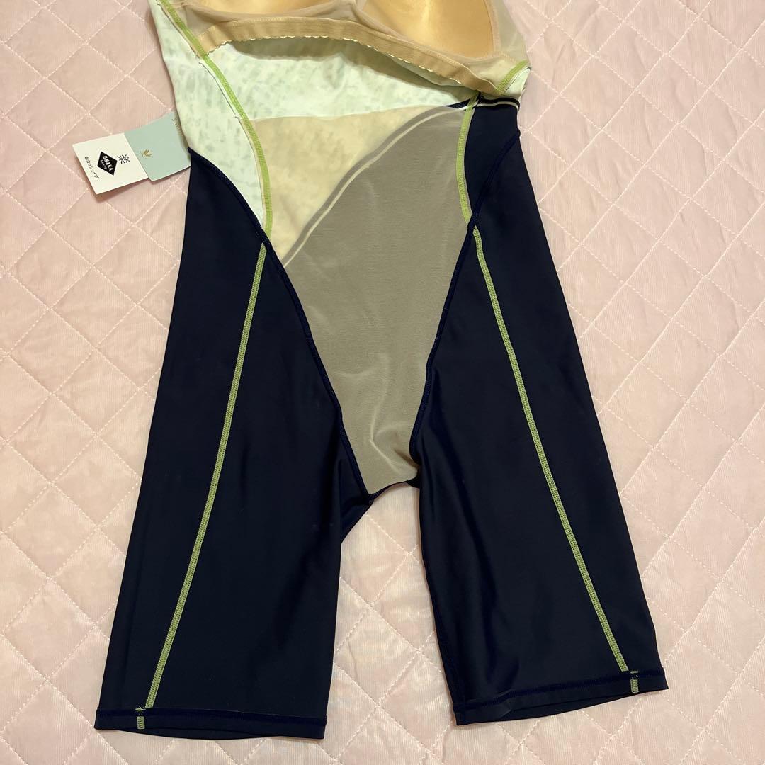 ワコール　水着　ワンピース　シェイプ　新品　13号