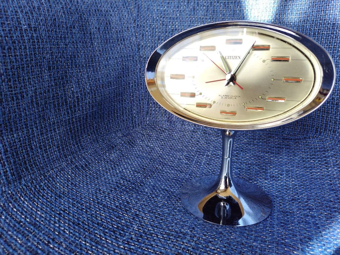 CITIZEN　スペースエイジデザイン置き時計