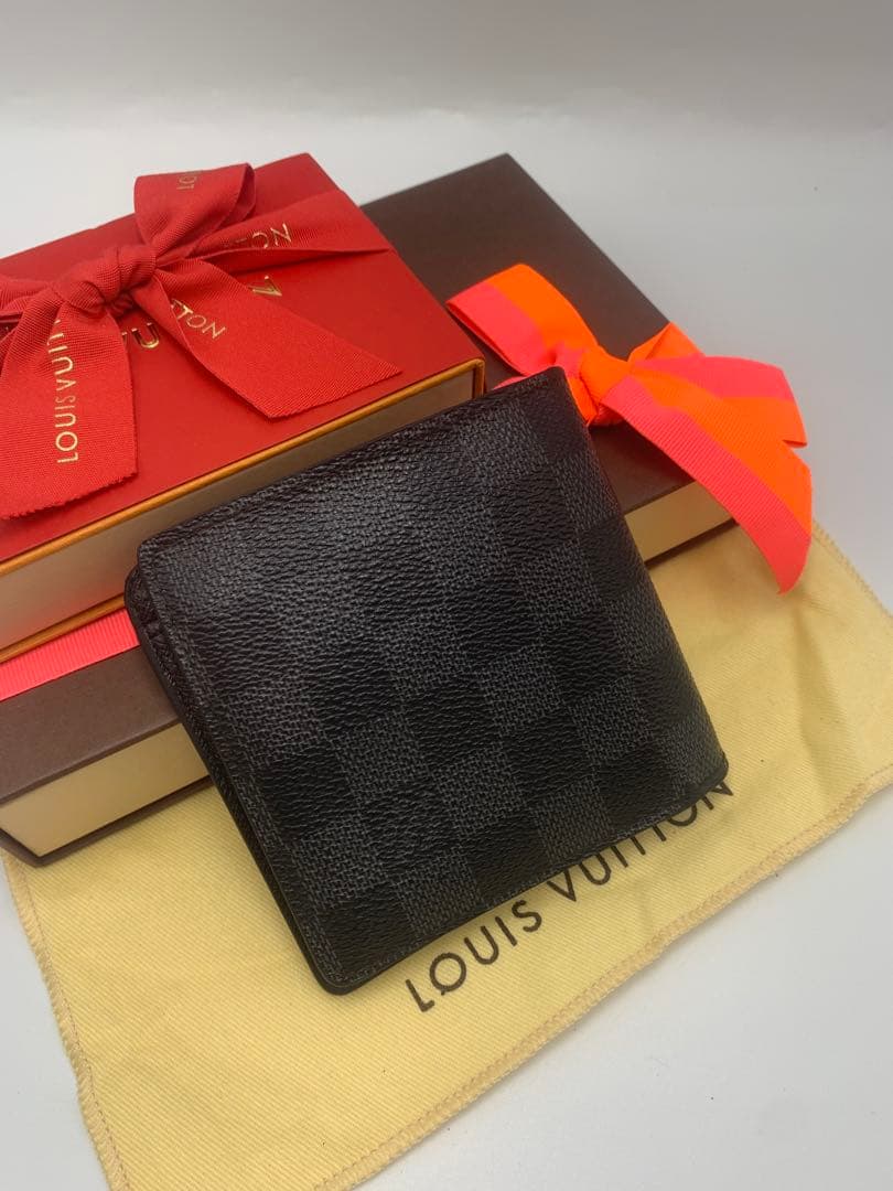 ルイヴィトン ポルトフォイユマルコ ダミエ グラフィット 二つ折り財布