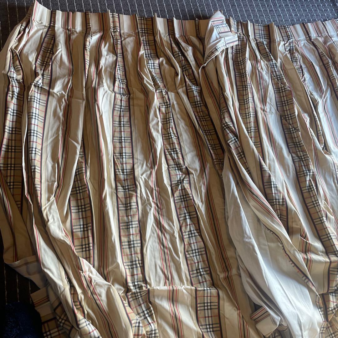 バーバリーチェック　カーテン正規　Burberry Check Curtains