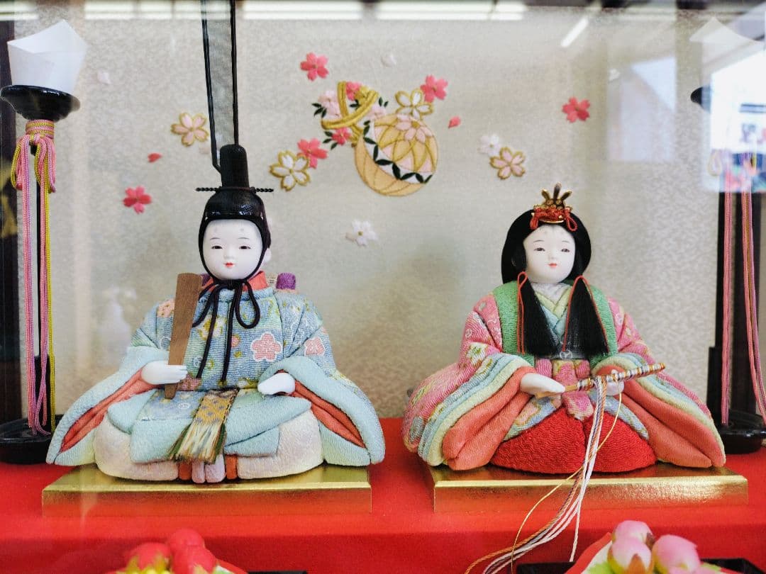 ガラスケース入り親王雛人形