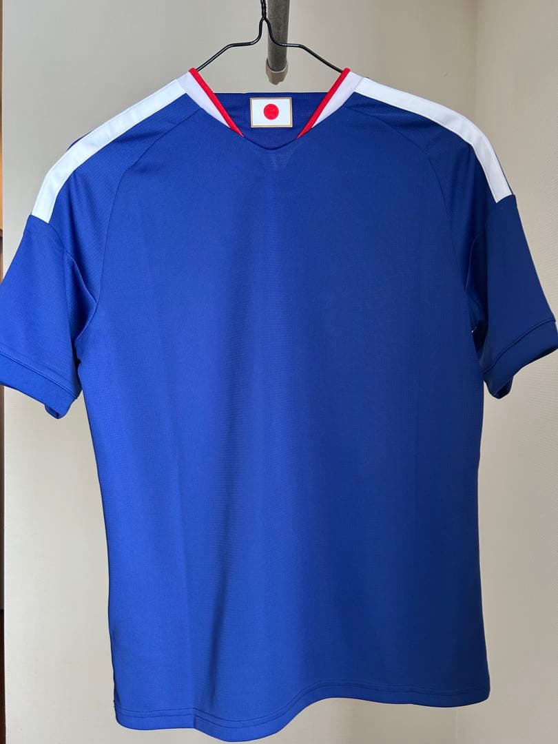 adidas サッカー日本代表 青色シャツ 160cm