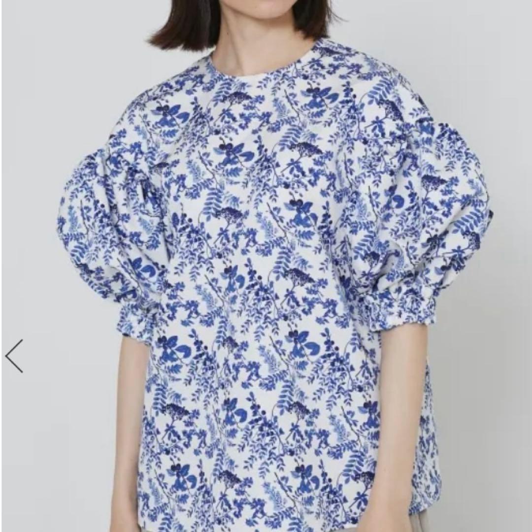 SEVENTENフラワープリントブラウス サイズS 半袖