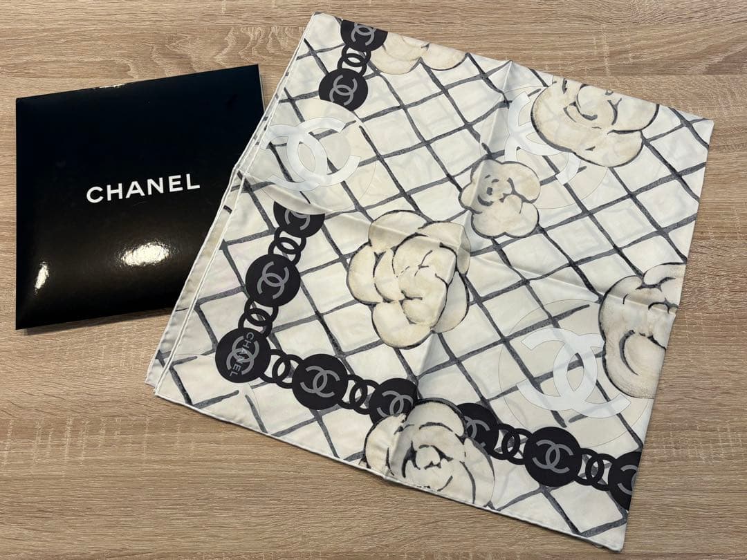 未使用品 シャネル CHANELココマーク カメリア シルクスカーフ