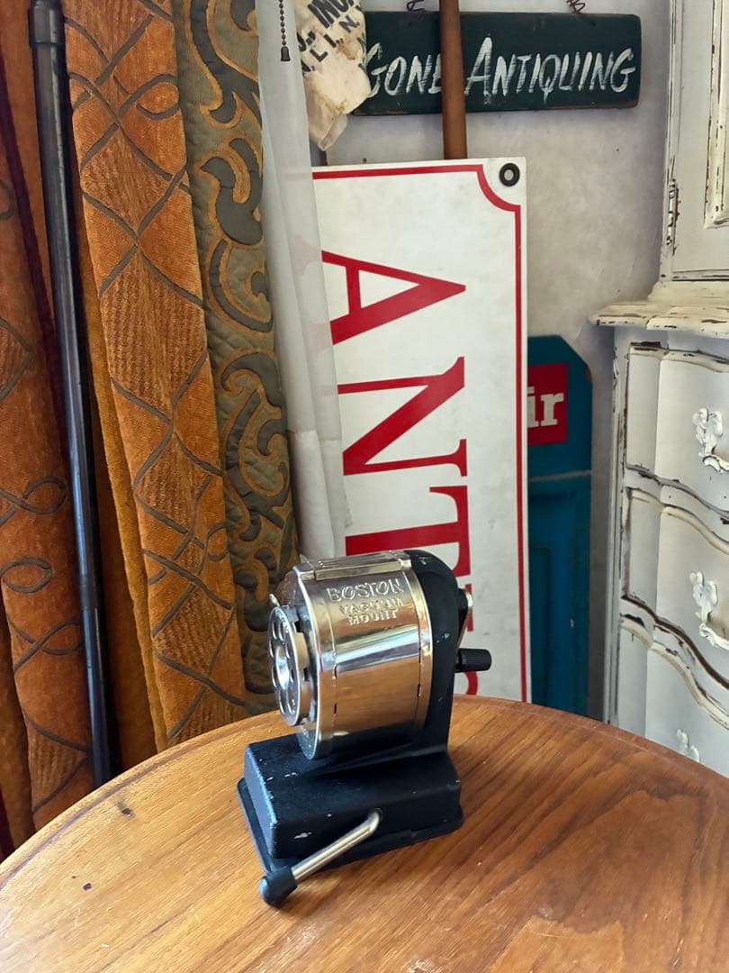 アンティーク　鉛筆削り　ペンシルシャープナー　Boston アメリカ