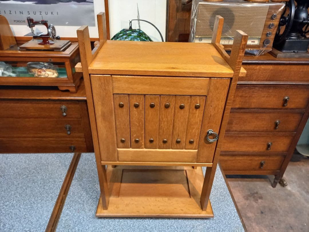 楢　無垢材　銅　金具　楔　クサビ　組木細工　オーク　サイド　キャビネット　ラック