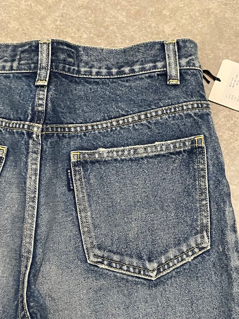 未使用　MADISONBLUE フレアデニムパンツ　S