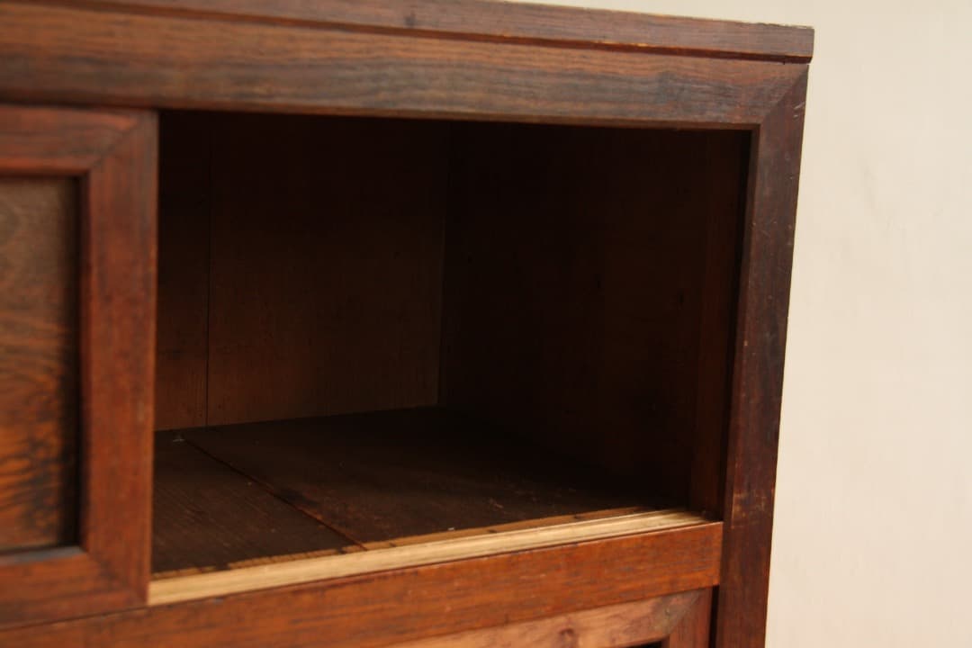 収納棚　食器棚　木製　横幅約88㎝　古家具　和モダン　小箪笥　引き出し付き