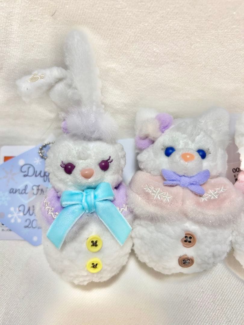 シークレットオブスノーウィーデイ　ダッフィーぬいぐるみチャーム　雪だるまぬいちゃ