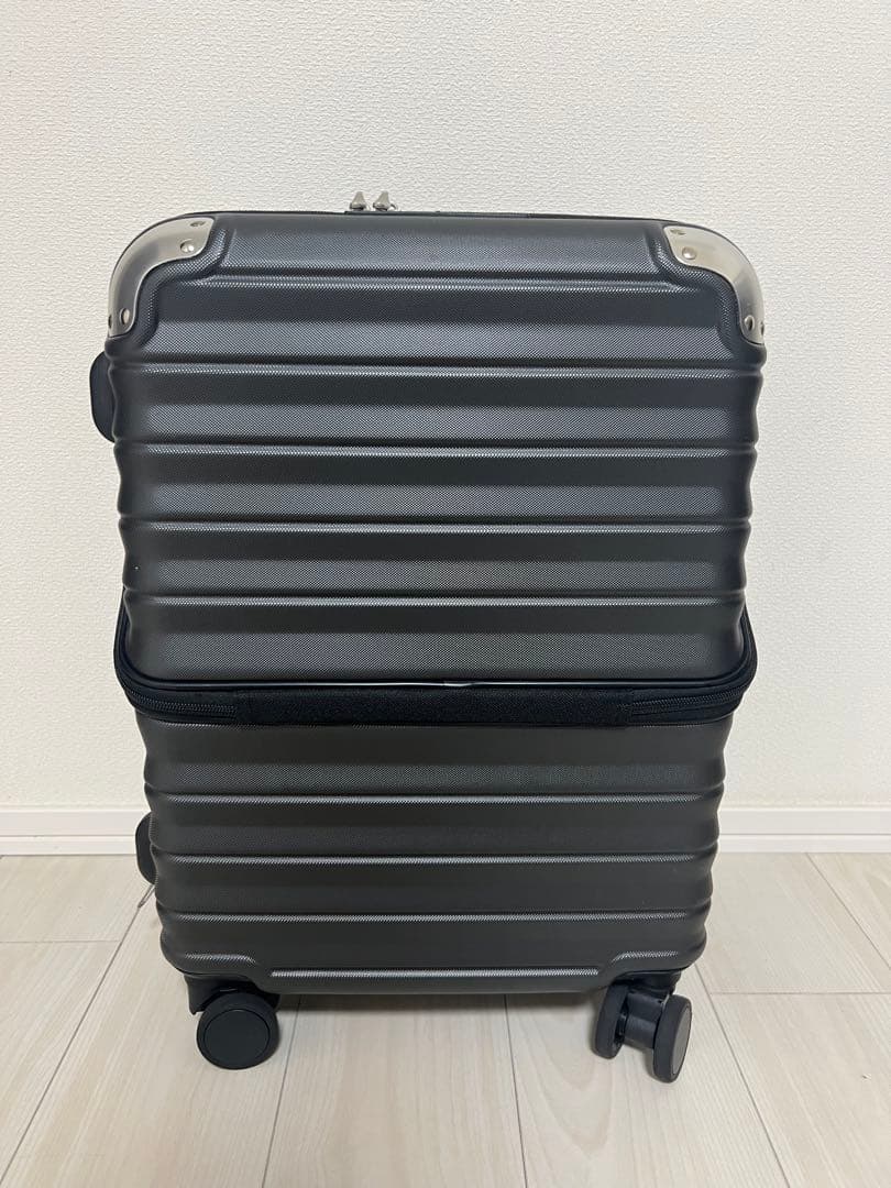 ACTUS アクタス フロントオープン スーツケース 黒 Sサイズ　値下げ！