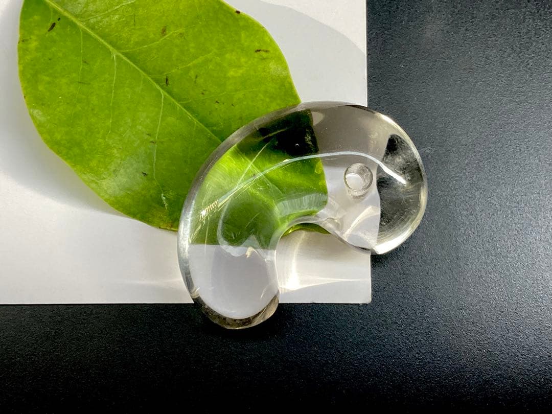 ✳黒平鉱山*茶水晶勾玉*スモーキークォーツ*煙水晶* 抜群の透明感　希少レア物‼️