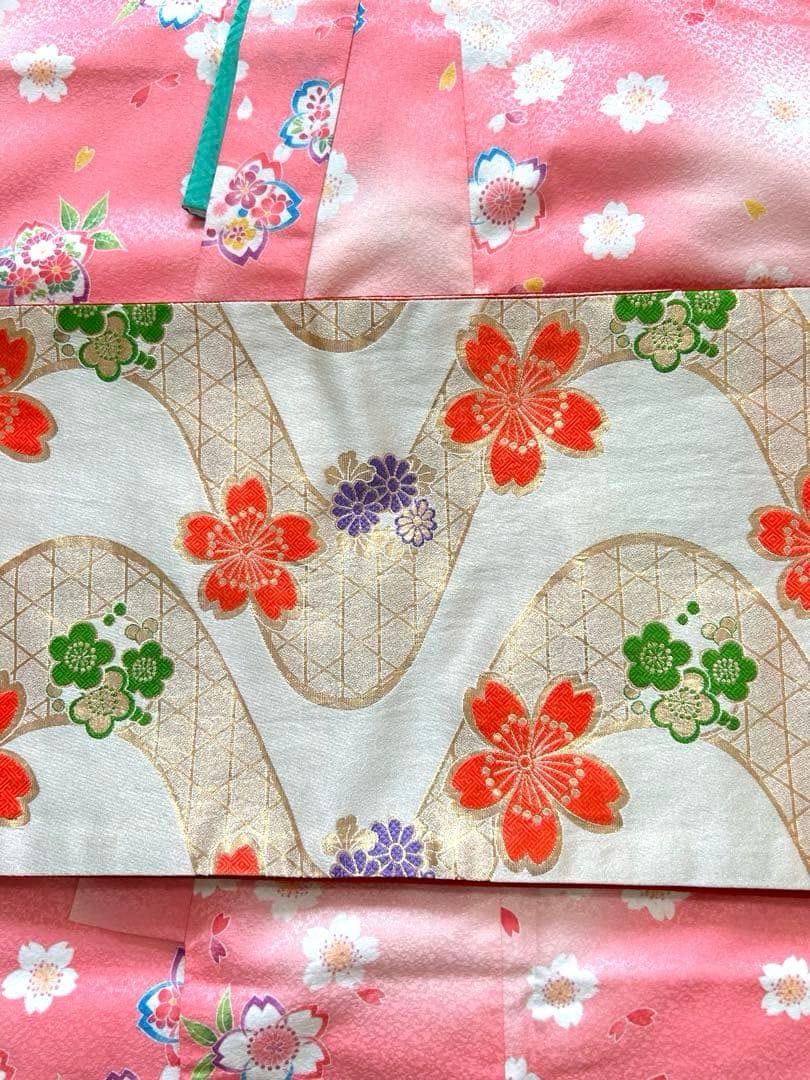13歳祝いピンク花柄着物と金色の帯セット