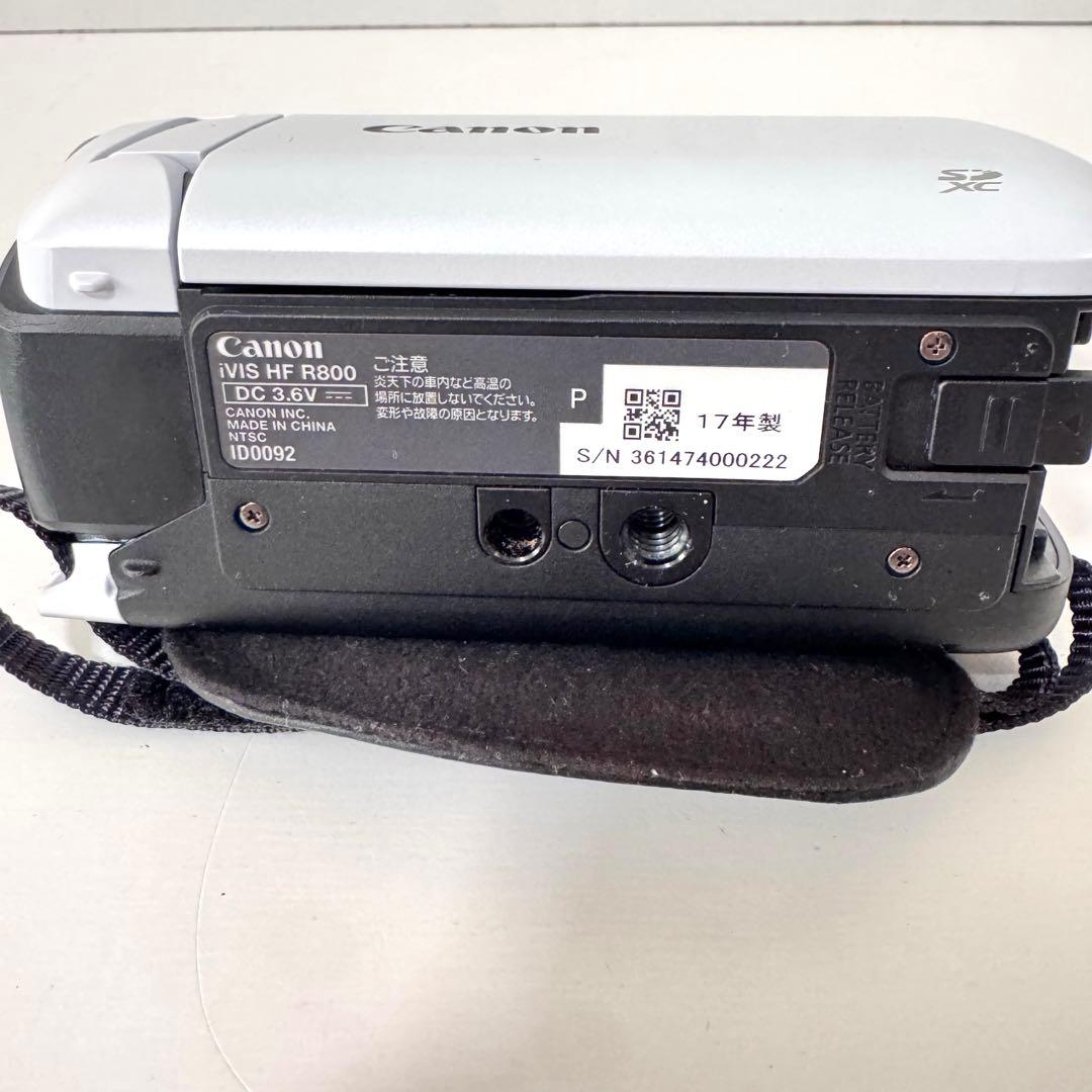 【美品】Canon　iVIS HF R800　ホワイト　SDカード付き