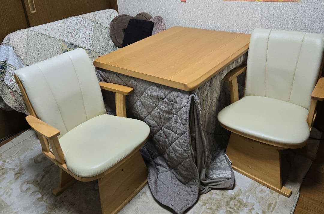 木製こたつダイニングテーブルと回転椅子セット