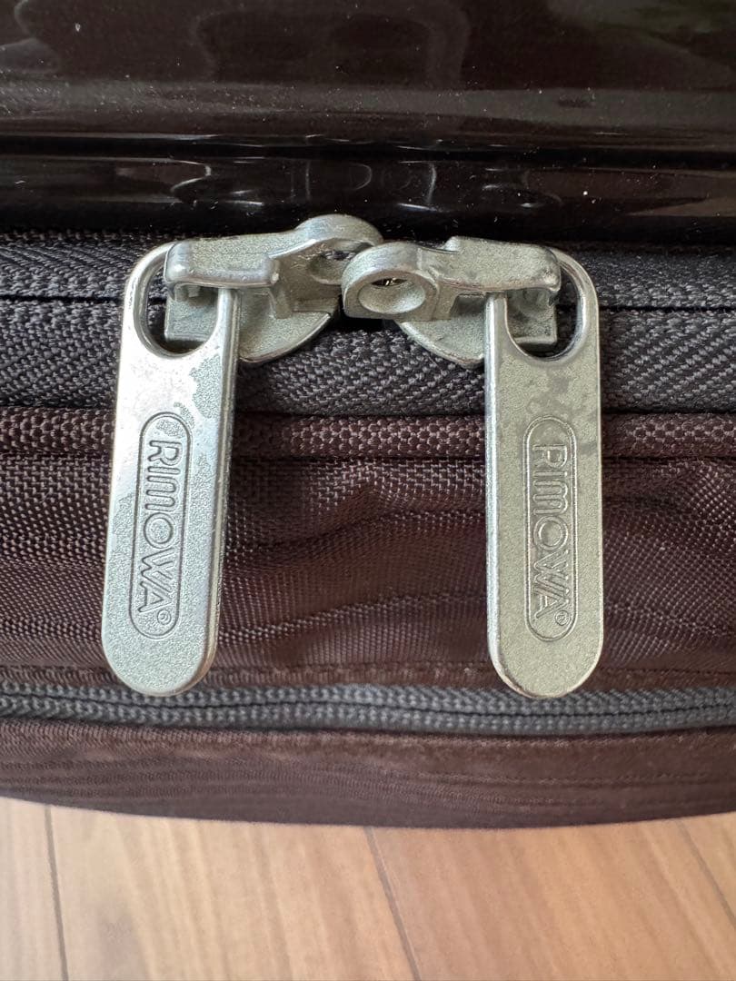 s*k様 RIMOWA 23ℓブラウン機内持込サイズ4輪　used